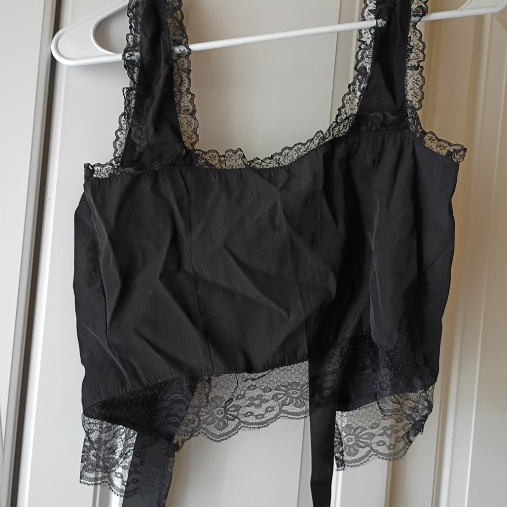 Elegant Black Lace Crop Top
